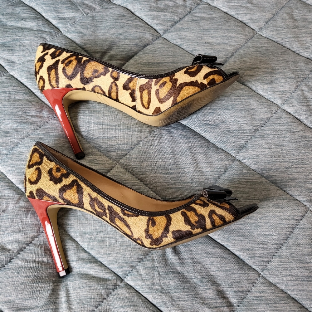 Enzo Angiolini high heel shoes size 8.5 used chettah color, red heel